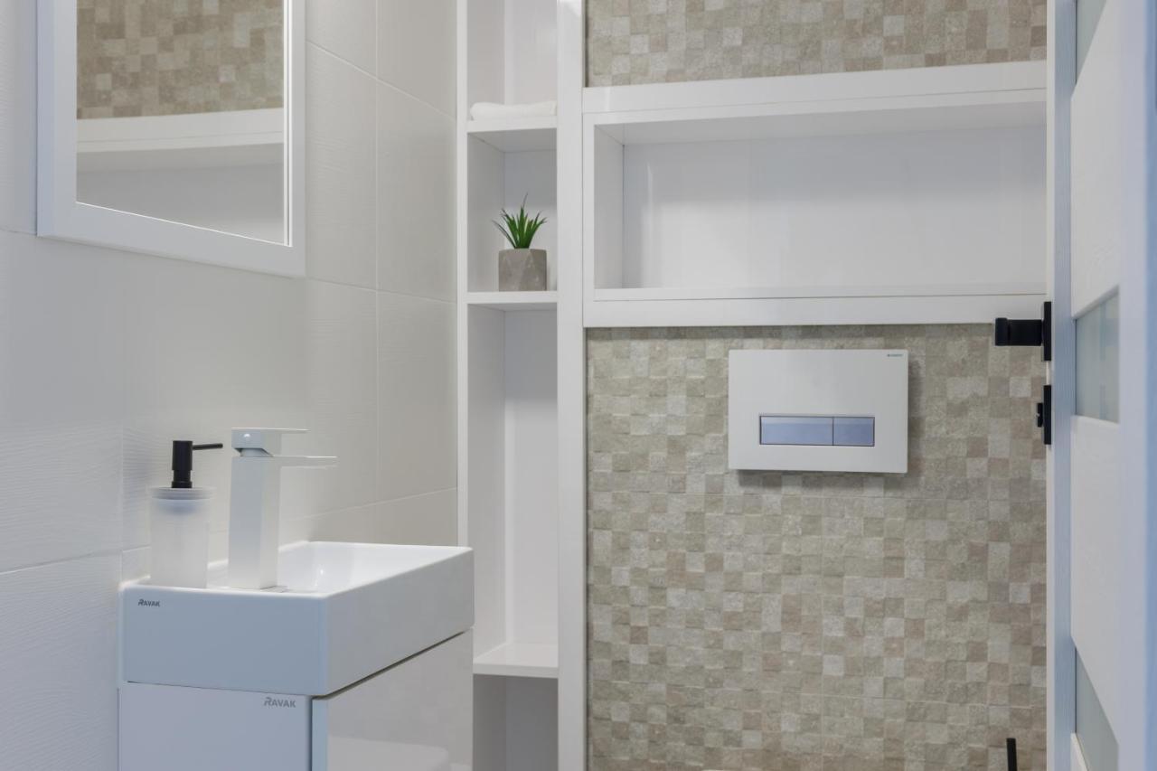 Noir Hotel - Penthouse Apartman Сегед Екстериор снимка