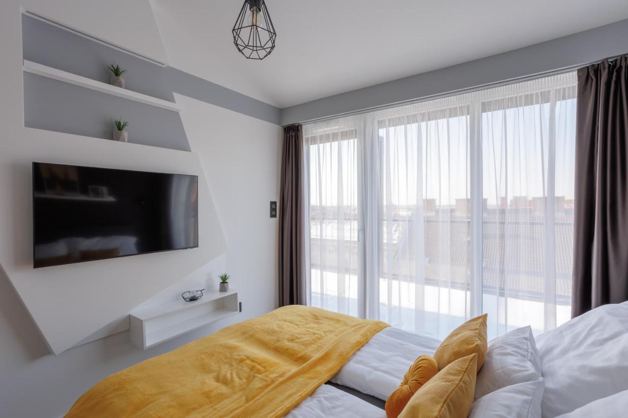 Noir Hotel - Penthouse Apartman Сегед Екстериор снимка